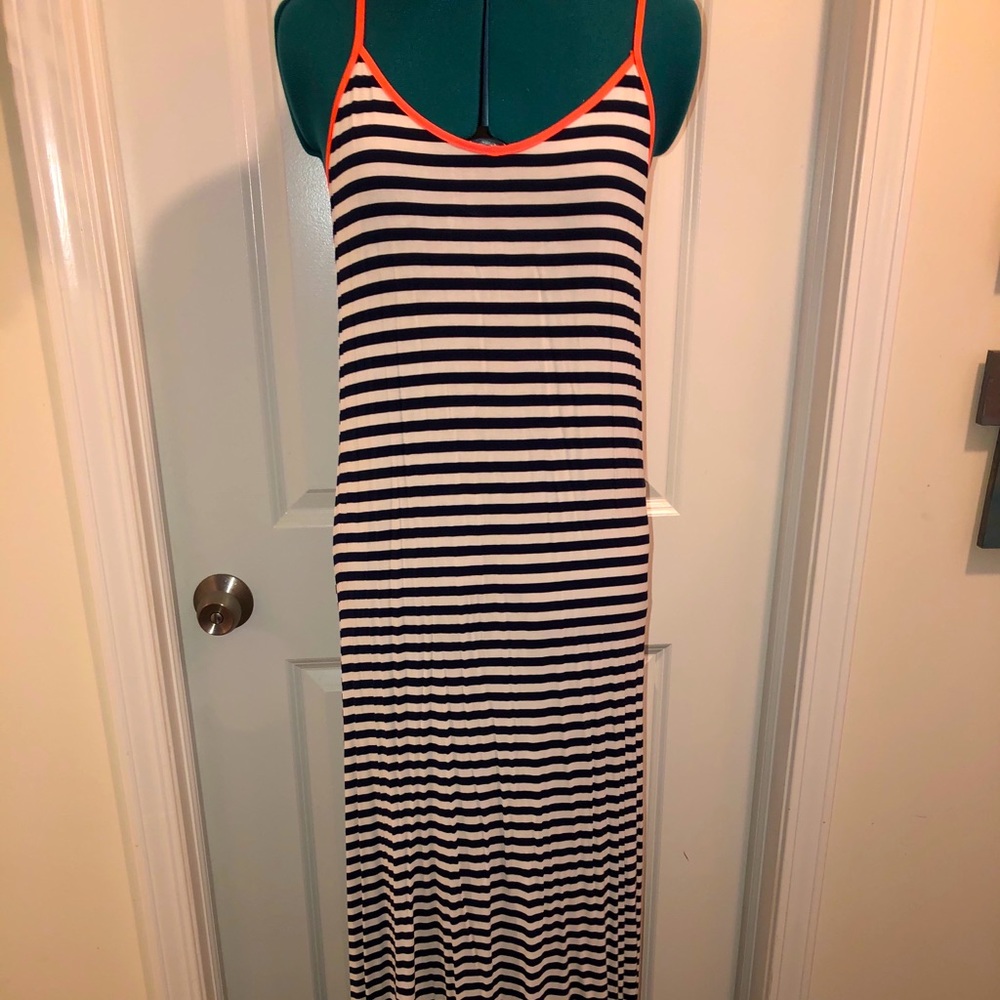YA LA • Maxi dress • navy stripes • EUC